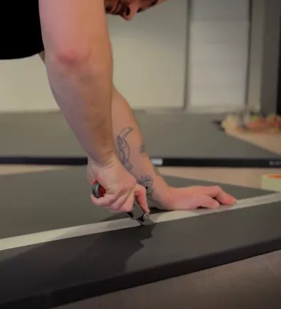 Zuschnitt und Anpassung